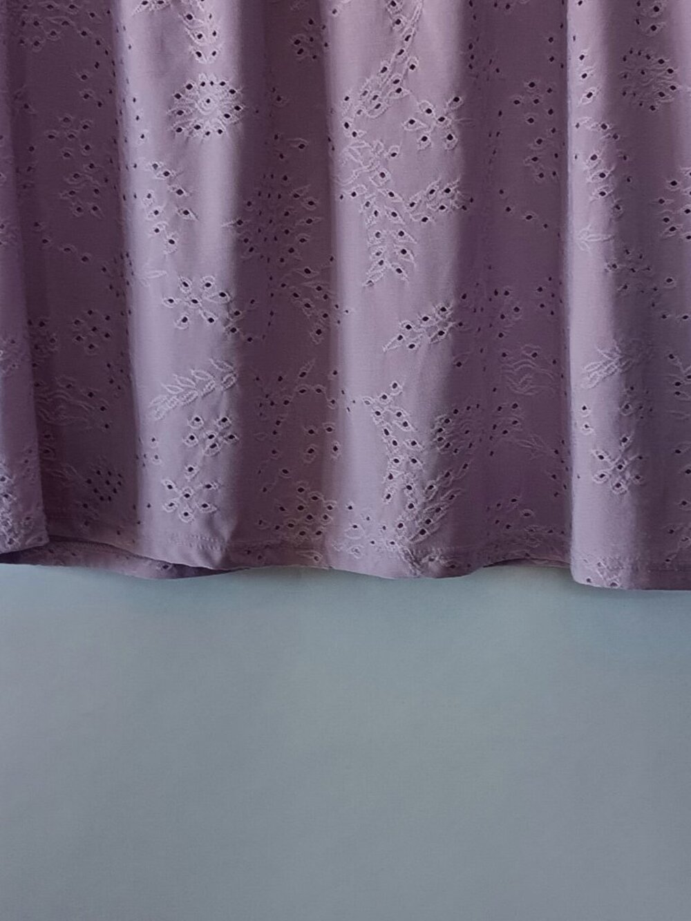 W5 Lavender Eyelet Lace Blouse Size M - Picture 7 of 9